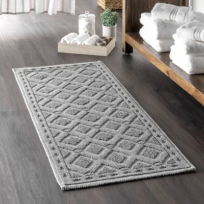 best type of rug for bathroom