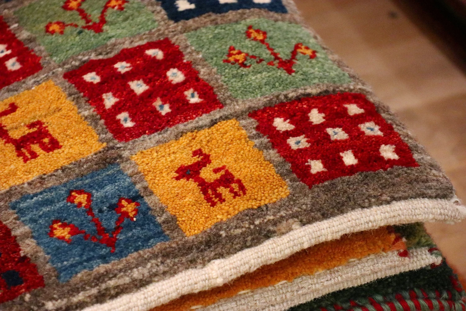 Gabbeh Rugs Guide: Technique and Ideas