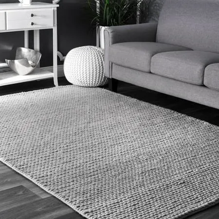 Best Rugs That Go With Grey Couches And, What Color Rug Goes Best With Gray Couch